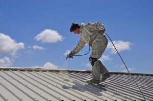 Cool roofing : Protégez votre maison efficacement 🏠