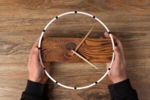 Horloge & Déco Intérieure : Allier Esthétique et Fonctionnalité