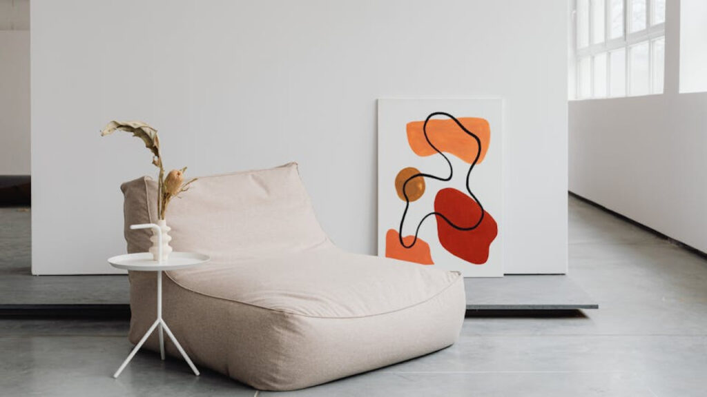 Décoration abstraite : comment moderniser votre intérieur avec style